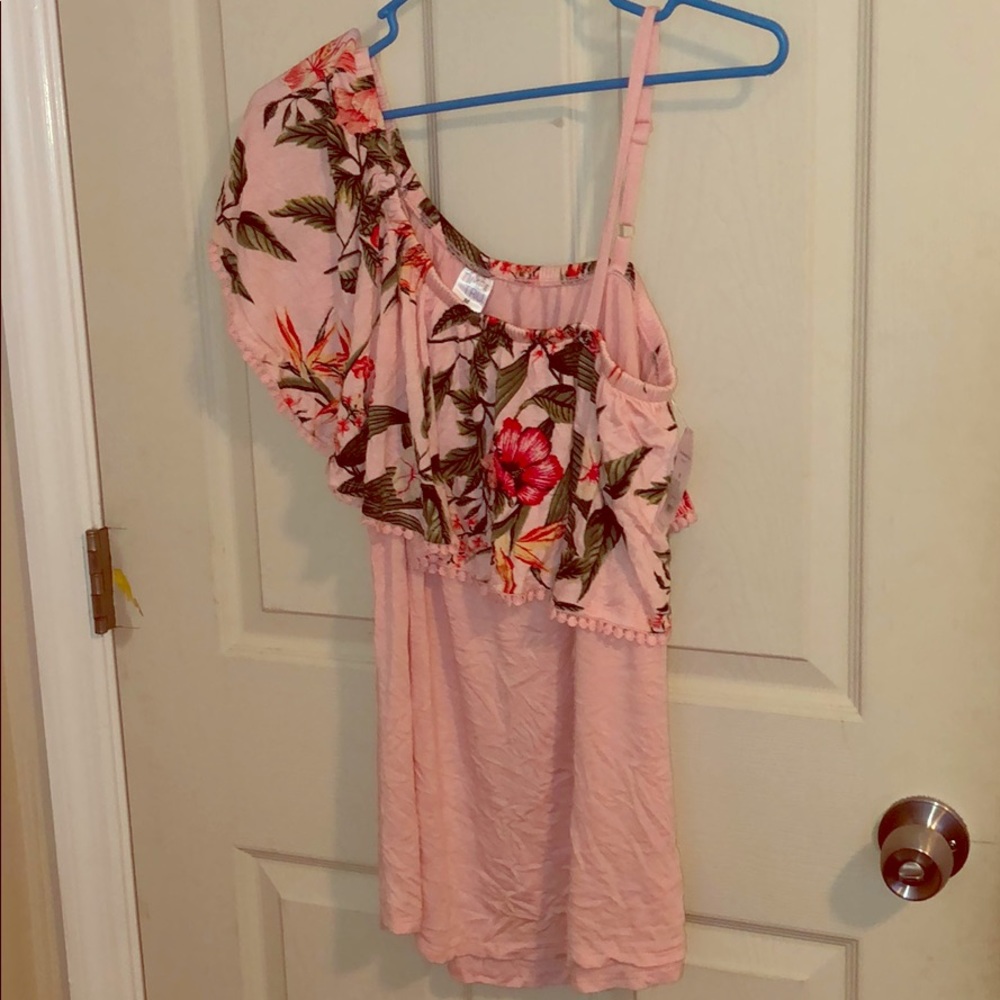 One Shoulder Top